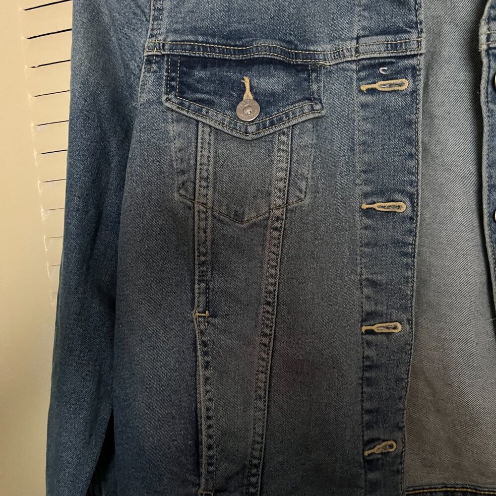‘Denizen’ Levis Distressed Short Blue Denim Jacket - Picture 5 of 8